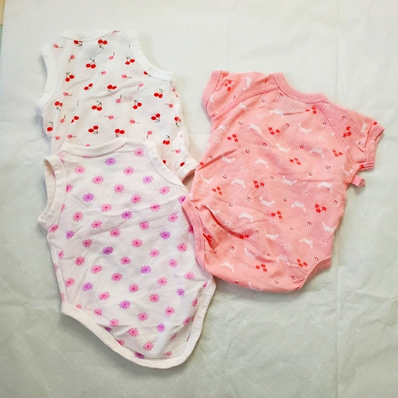 (5-Piece) Uniqlo Baby (3-6M) Onesie & Bodysuits Set - Picture 7 of 7
